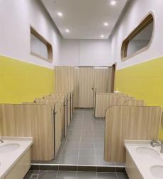 公共厕所卫生间隔断设计施工免费测量抗倍特蜂窝板PVC挂墙板
